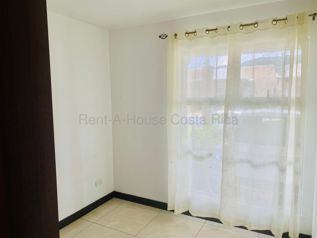 Venta de Casa en El Guarco-El Tejar, Cartago. RAH 27-468 in El Tejar, El Guarco, Cartago — 65 000 000 ₡ - Photo 5 of 10