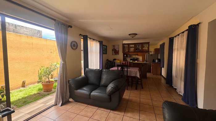 Vende casa en condominio en Villas de Tres Ríos, La Unión (AD) en Tres Ríos, La Unión, Cartago — $230,000 - Foto 2 de 15