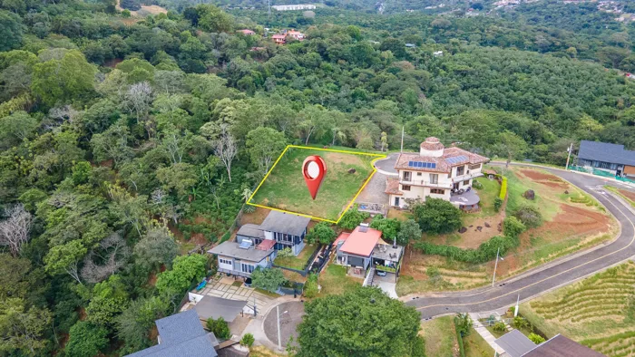 Lote Exclusivo en Condominio Natura con Vistas al Atardecer en Naranjo, Alajuela — ₡ 42 000 000