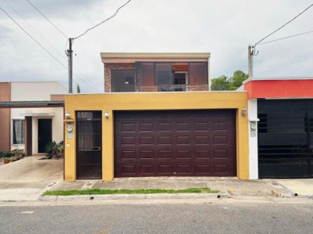 Venta de Casa en El Guarco, Cartago. RAH 25-1818 en San Isidro, El Guarco, Cartago — $154,000