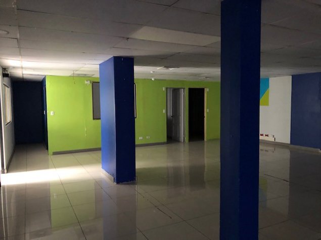 ALQUILER DE OFICINAS, SAN JOSE, AVENIDA PRIMERA in Carmen, San José — $8,866 - Photo 2 of 11