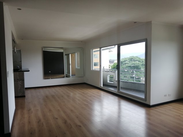 Apartamento en venta en La Sabana. Penthouse 5PDC526809 in Mata Redonda, San José — $295,000 - Photo 3 of 26