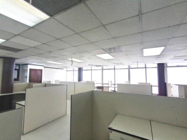 Alquiler de Edificio Comercial con Mobiliario en El Centro de San José. RAH 26-716 en Carmen, San José — $7,000