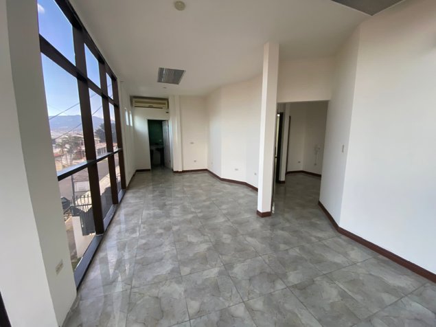 SE ALQUILA OFICINA EN OFICENTRO PADRE PIO en Pavas, San José — $560 - Foto 3 de 4