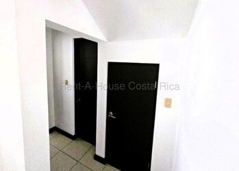 Se vende casa en Colón Mora 26-2134 en Colón, Mora, San José — $230,000 - Foto 5 de 24