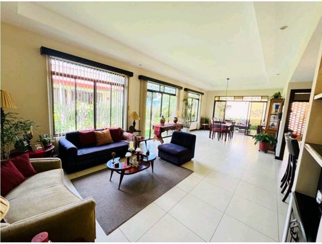 ELEGANCIA Y CONFORT EN GRANADILLA, CURRIDABAT. in Granadilla, Curridabat, San José — $295,000