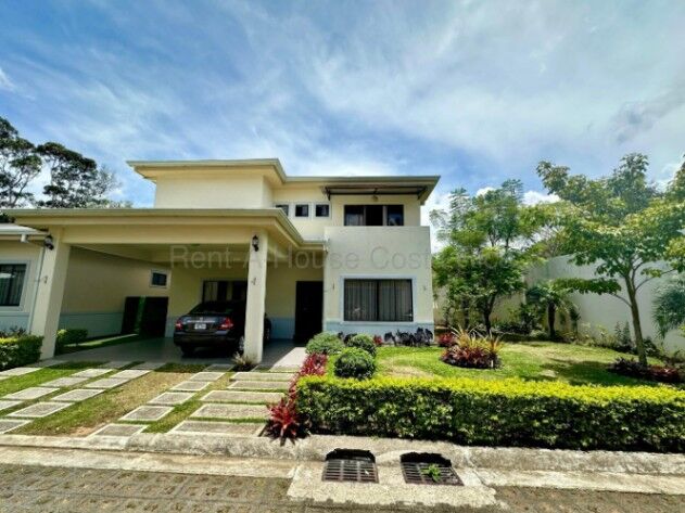 Se vende casa en Curridabat San José 26-1884 in Granadilla, Curridabat, San José — $568,000