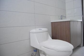 Alquiler de Casa en Piedades de Santa Ana. en Piedades, Santa Ana, San José — $1,700 - Foto 4 de 12