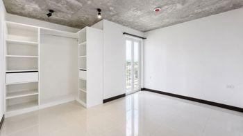 VENTA DE APARTAMENTO ESQUINERO EN CONDOMINIO KHAYA, CURRIDABAT in Granadilla, Curridabat, San José — $180,000 - Photo 4 of 8