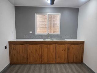 Alquiler de 2 Apartamentos Gemelos  en La Unión-Tres Ríos. RAH 27-235 in Tres Ríos, La Unión, Cartago — $885 - Photo 2 of 11