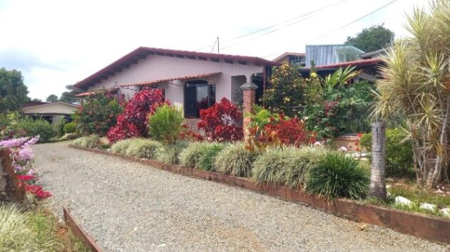 Pérez Zeledón: propiedad multifuncional con enorme potencial comercial y residencial in San Isidro De El General, Pérez Zeledón, San José — $1,700,000