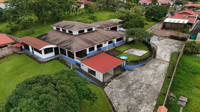 PROPIEDAD UNICA EN SAN JOAQUIN DE FLORES. en San Joaquín, Flores, Heredia — $950,000 - Foto 2 de 63