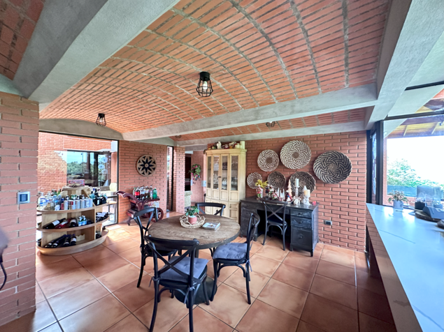 HOUSE FOR SALE IN EL TIROL, SAN RAFAEL DE HEREDIA | 3,439 m² OF LAND, GUEST HOUSE in Ángeles, San Rafael, Heredia — $975,000 - Photo 2 of 30