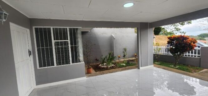 Propiedad con 2 Casas en Venta. Cacao de Alajuela. in Tambor, Alajuela — ₡ 100 000 000