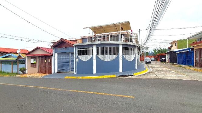Venta | Casa de 4 habitaciones en San José #26-2265 GS en Gravilias, Desamparados, San José — $217,000