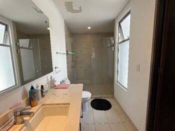 Elegancia, Luz y Tranquilidad en un Bello Apartamento Escazú en San Antonio, Escazú, San José — $1,250 - Foto 4 de 11