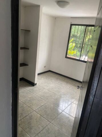 SE VENDE BELLA CASA EN SAN SEBASTIÁN.  in San Sebastián, San José — ₡ 82 000 000