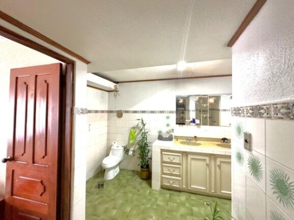 Venta de Casa en Alajuela . RAH 26-1601 in Carrizal, Alajuela — $595,000