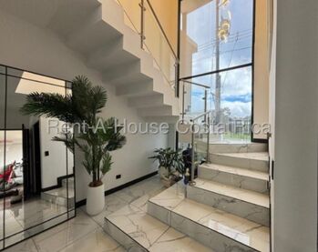 Venta de Casa en La Unión-Concepción. RAH 26-1481 en Concepción, La Unión, Cartago — 125 000 000 ₡ - Foto 5 de 13