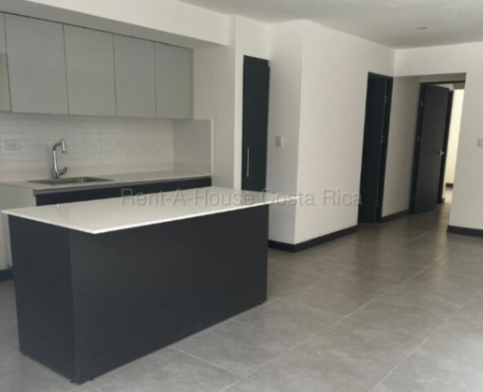 VENTA DE APARTAMENTO EXCELENTE UBICACIÓN OPORTUNIDAD DE INVERSIÓN en San Francisco, Heredia — ₡ 64 000 000