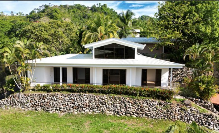 Venta Casa , Residencial loma del Mar, Playa Hermosa, Jaco, Puntarenas en Jacó, Garabito, Puntarenas — $335,000 - Foto 2 de 15