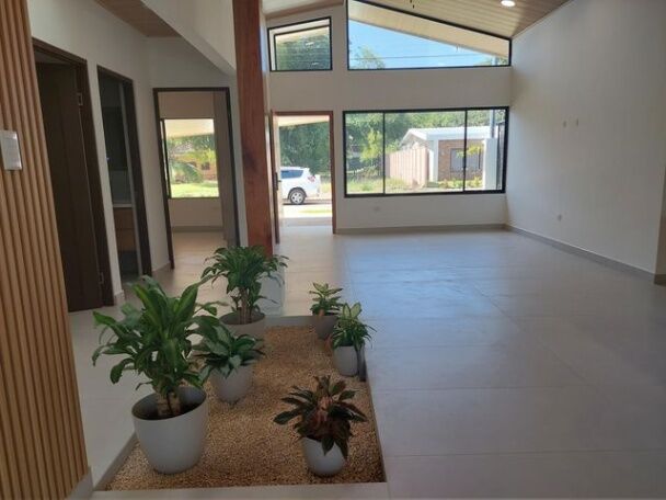 Venta de Casa para Estrenar en Garabito, Puntarenas. en Jacó, Garabito, Puntarenas — $375,000