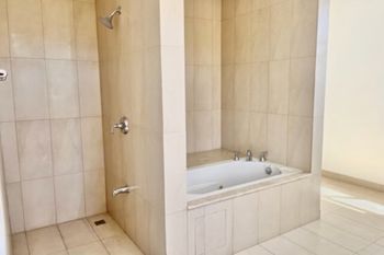 Excelente Penthouse en Escazu in San Rafael, Escazú, San José — $622,000 - Photo 4 of 20