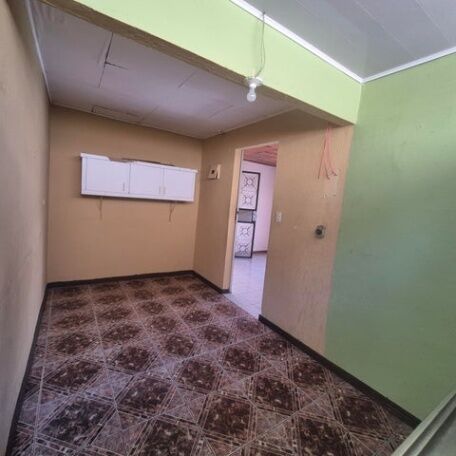 Venta de Casa + APTO en Carmen, Cartago. in Carmen, Cartago — ₡ 85 000 000