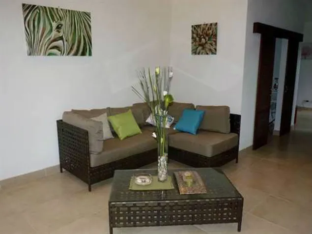 Casa con piscina en Atenas Centro en Atenas, Alajuela — $270,000 - Foto 2 de 14