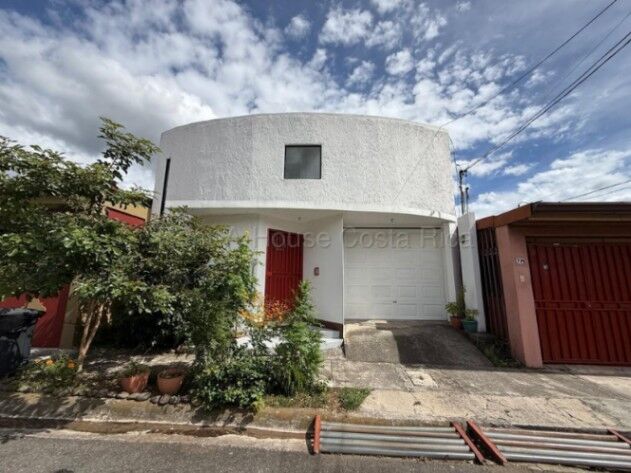 Venta de Casa en Residencial Altos de Omega-La Unión, San Diego. RAH 27-85 en San Diego, La Unión, Cartago — $185,000