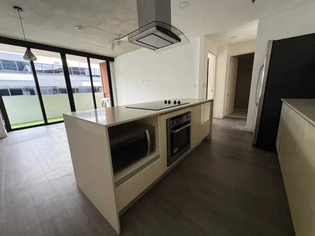 Escazu Village apartamento en alquiler en Escazú, San José — $2,000 - Foto 3 de 15