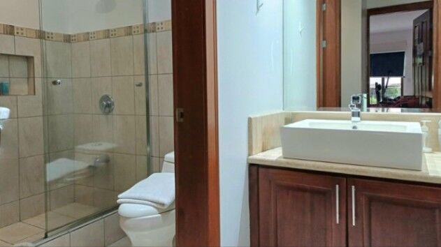 Venta de Exclusiva Casa en Tres Ríos, Cartago.  en Tres Ríos, La Unión, Cartago — $622,000