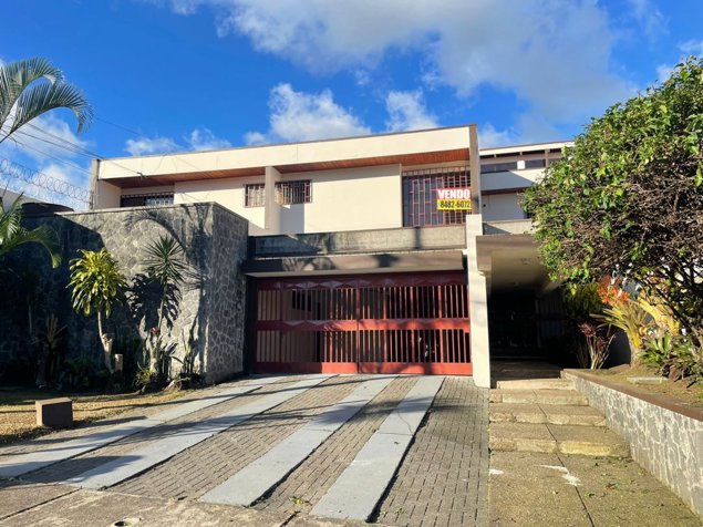 Casa en venta Curridabat, independiente, espacios amplios 5PIV9667163 en Sánchez, Curridabat, San José — $430,000