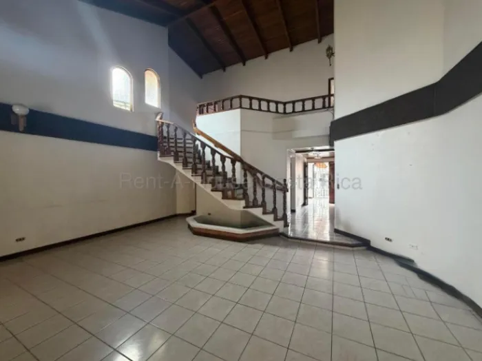 Se alquila casa en Hospital San José 26-2212 en Hospital, San José — $3,000 - Foto 3 de 23