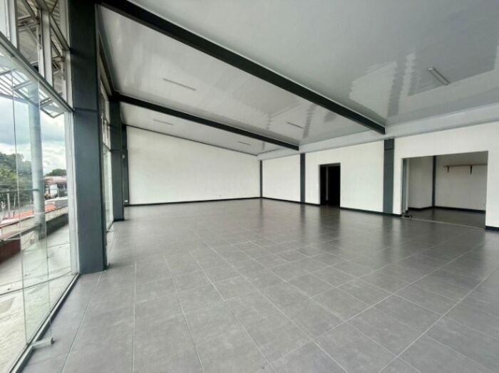 Alquiler de Local Comercial en Montes de Oca, San Pedro. RAH 26-251 in Mercedes, Montes De Oca, San José — $2,100
