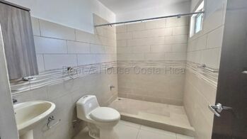 Alquiler de Apartamento en Alajuelita-San Felipe, San José. RAH 26-1572 in San Felipe, Alajuelita, San José — $1,150 - Photo 4 of 17