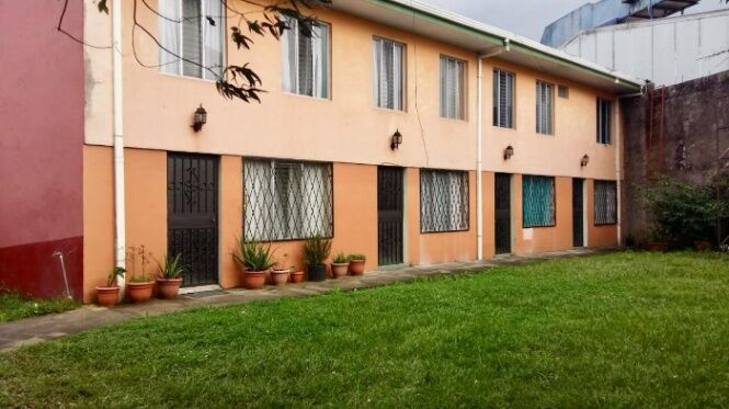 PROPIEDAD CON CASAS Y APARTAMENTOS EN SABANILLA.  in Sabanilla, Montes De Oca, San José — ₡ 530 000 000