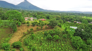 Lote de Altura con Vista al Volcán a 5 minutos de La Fortuna in La Fortuna, San Carlos, Alajuela — $365,000 - Photo 2 of 8