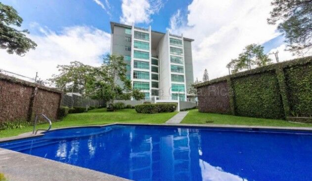 Alquiler de Penthouse en Escazú. RAH 26-2001 PRECIO REBAJADO en Escazú, San José — $3,100