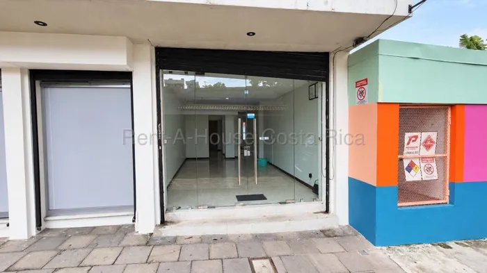Alquiler de Local Comercial en Barrio Otoya-San José. RAH 27-855 en Carmen, San José — $2,200