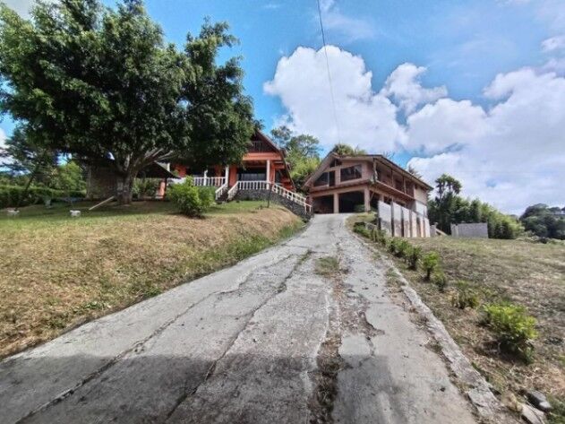 MLS-25-1620 LS VENTA PROPIEDAD CON 2 CASA SAN MIGUEL DESAMPARADOS in San Miguel, Desamparados, San José — ₡ 220 000 000