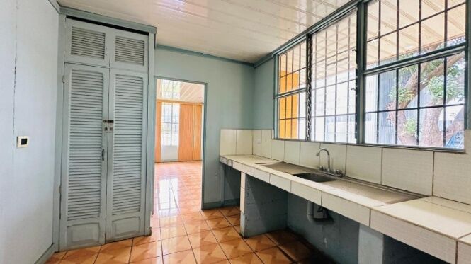Alquiler de Local Comercial + APTO en Belén-La Asunción.  in La Asunción, Belén, Heredia — $4,700