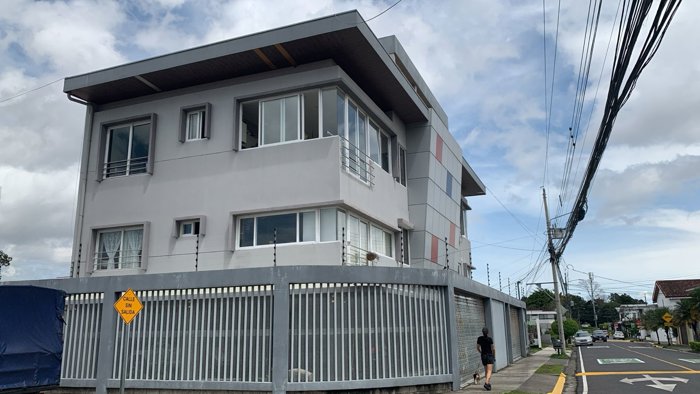 VENTA EDIFICIO APARTAMENTOS RENTA FIJA, SAN JOSE, CURRIDABAT en Curridabat, San José — $1,050,000