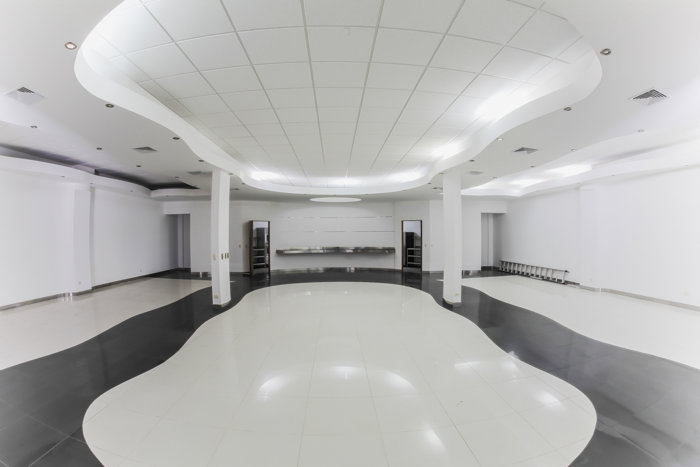 Locales y Bodegas cerca de Ultrapark en Ulloa, Heredia — $700,000