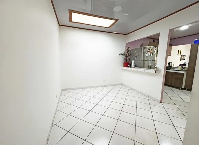 VENTA DE CASA CON APARTAMENTO - DULCE NOMBRE, LA UNIÓN en Dulce Nombre, Cartago — $160,000