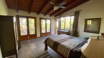 Venta de Casa en San Antonio de Escazú. RAH 26-1567 in San Antonio, Escazú, San José — $279,000 - Photo 4 of 20