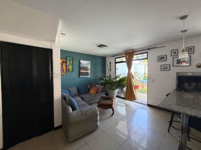 Venta de Casa En Heredia 26-1796 in Mercedes, Heredia — $260,000 - Photo 2 of 10