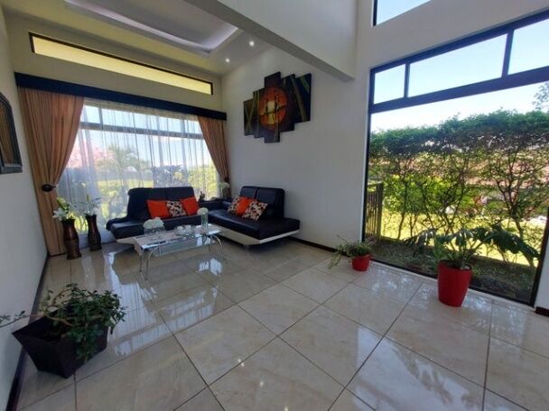 Venta de Casa en La Guácima, Alajuela. RAH 26-723 en Guácima, Alajuela — $320,000