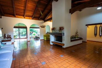 MLS-25-1013 LS ALQUILER CASA SAN RAFAEL ESCAZU  en San Rafael, Escazú, San José — $4,500 - Foto 4 de 13