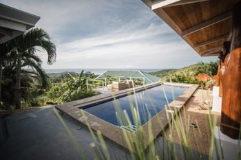 Hotel con vistas al Mar en Samara in Sámara, Nicoya, Guanacaste — $1,950,000 - Photo 5 of 36